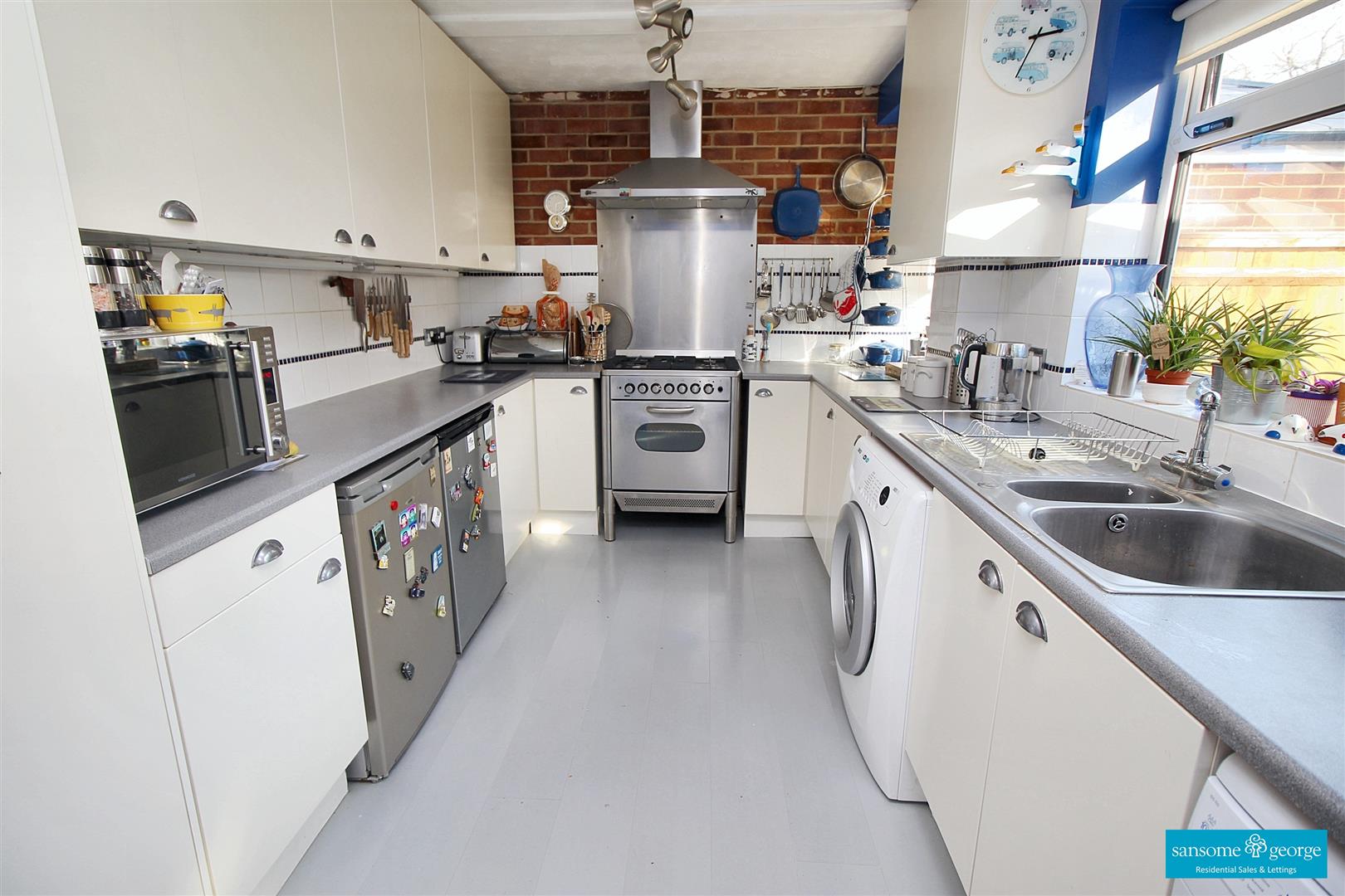3 bed property in Curlew Drive, Reading